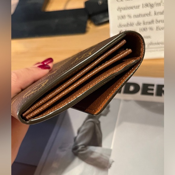 Authentic Louis Vuitton monogram wallet great condition - Picture 4 of 8